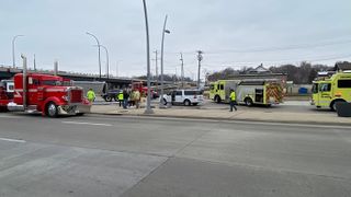 Crash near I-74 Bridge in Bettendorf disrupts traffic