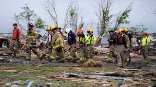  At least four killed in Greenfield tornado, neighbors say