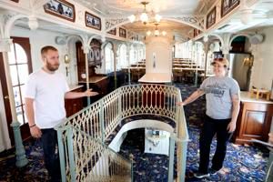 Riverboat Twilight sets sail on another season in LeClaire