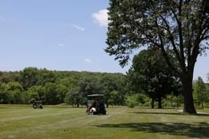 Davenport considers wetlands, native seeding at Duck Creek Golf Course