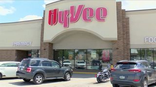 Hy-Vee provides shuttle for customers impacted by Davenport store closure