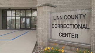 Linn County jail holding inmates for ICE under new housing agreement