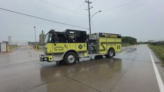  Crews respond to barge fire in Bettendorf 