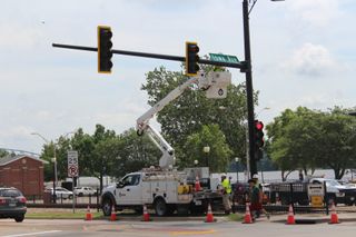 City of Muscatine installs new street-name signs at key intersections