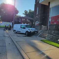 East Moline crash blocks 4th Street, 16th Avenue