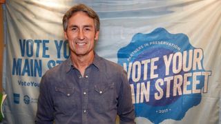  ‘American Pickers’ star Mike Wolfe and girlfriend injured in car crash