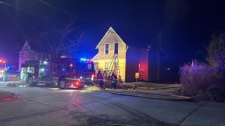  Crews respond to Davenport house fire 