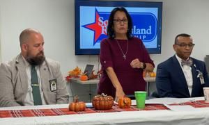 Illinois Quad-Cities townships unite to help feed people who were impacted by the shutdown