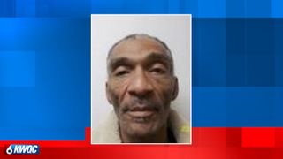  Crime Stoppers: Man wanted by Iowa DOC High Risk Unit for probation violation
