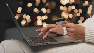 Tips to avoid online scams this holiday season
