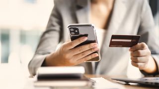  Tips for safe online shopping this holiday season