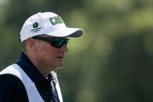 Deere CEO sells $5.5M in stock ahead of Q4 results report; exchange planned in June