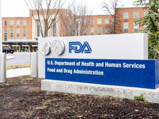 FDA to raise hurdles for vaccines, faulting COVID shots for 10 kids' deaths