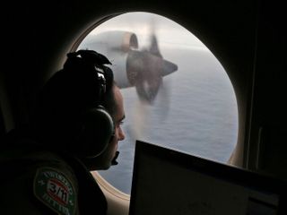 Deep-sea search for Malaysia Airlines Flight 370 to resume Dec. 30