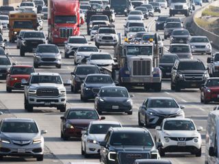 Trump administration rolls back fuel economy standards