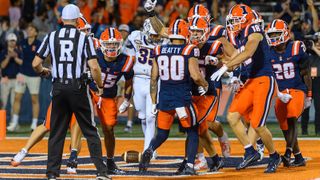  Illinois to play Tennessee in Music City Bowl