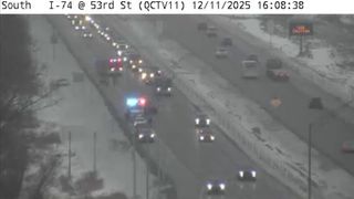  Traffic Alert: I-74 West lane blocked due to crash