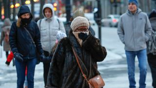Dangerous wind chills settling into Quad Cities for the weekend