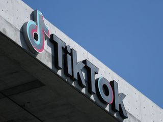 Rideshare union rights, social media limits and other state laws taking effect Jan. 1