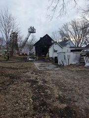Moline fire crews respond to early-morning house fire