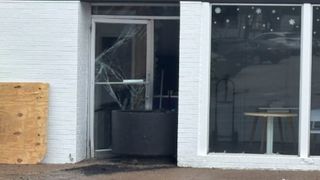  Vehicle strikes downtown Davenport building after crash 