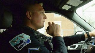 Davenport police officer performs life-saving act at Chicago Bears game