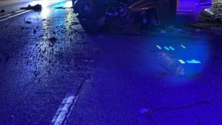  Police investigate early morning crash