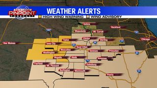Winds HOWLING in the Quad Cities right now