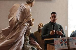 Chicago alderperson, speaking in Davenport, urges residents to know their rights