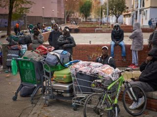 Spain will grant legal status to immigrants lacking authorization