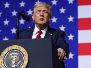 Trump thinks a weaker dollar is great for America. Is he right?