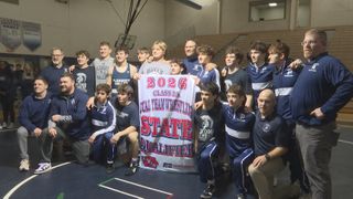  Pleasant Valley boys wrestling defeats Bettendorf 34-32 punching their ticket to state