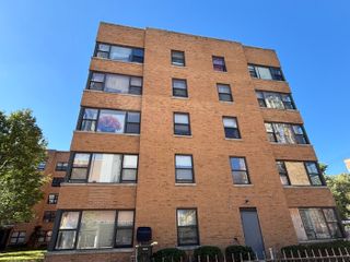 Court records: Chicago immigration raid was about squatters, not Venezuelan gangs