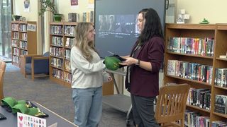 Davenport high school students receive John Deere scholarships