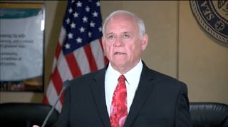 Frank Klipsch, former Davenport mayor, dies at 76