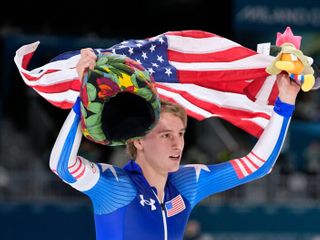 Jordan Stolz opens his bid for 4 golds by winning the 1,000 meters in speedskating