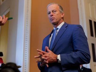 DHS expected to shut down as immigration talks falter