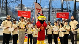  Bettendorf robotics team advances to world championship