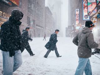 Blizzard conditions and high winds forecast for NYC, East coast