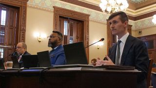  Lawmakers take step to incentivize Bears to stay in Illinois