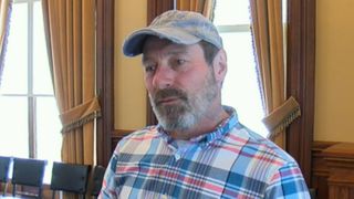 Iowa bill would classify hemp as agricultural commodity, restrict some products