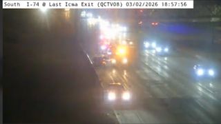  Traffic Alert: 2 westbound lanes blocked on I-74 due to crash