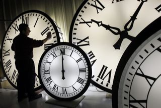 How to adjust to Daylight Savings Time