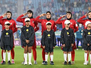 Australia grants asylum to 5 members of the Iranian women's soccer team