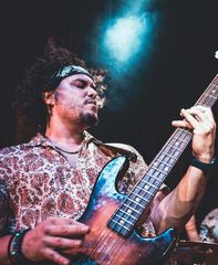 Joe Donnelly will perform in Bishop Hill