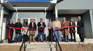Muscatine housing triplex offers support for Jefferson Elementary families