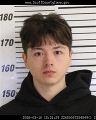 Davenport man arrested for allegeldy possessing, sharing child sex abuse materials