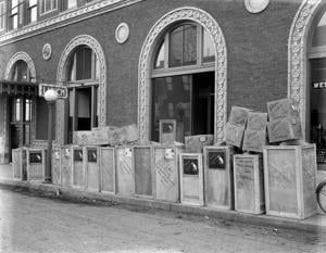 Memories of Muscatine: Baxter Piano Company