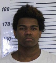 Moline man faces charges in connection with Davenport/Buffalo car, foot chase in 2025