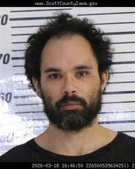 Davenport man charged with allegedly sexually abusing 7-year-old